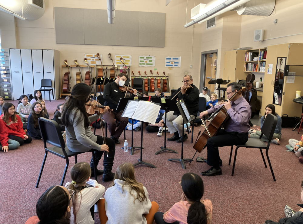 Dali Quartet Performs for Saxe Orchestra Students!
